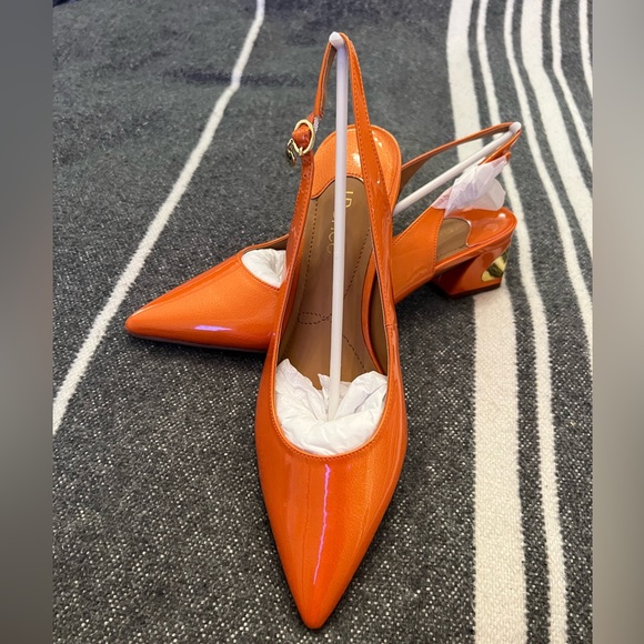 J.Renee Size 11 Shayanne Orange Patent Slingback Pointed Toe Heels/Pumps - 3”